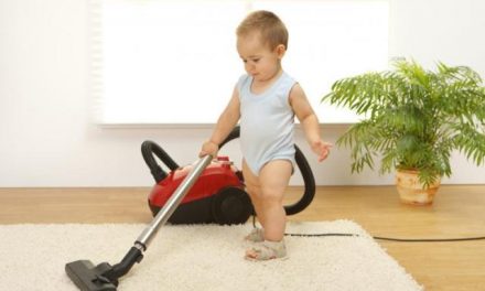 Essential Cleaning Items You Should Have in Your Home to Keep The Clutter Away