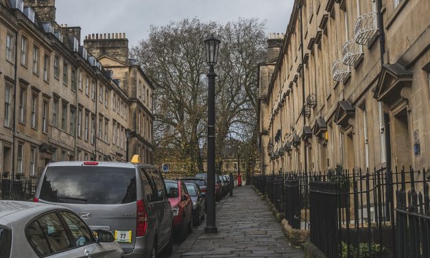 How To Choose The Right Neighbourhood For Your Real Estate Investment