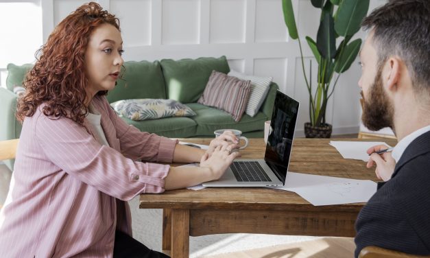 Should You Stay Or Leave During A Property Viewing?